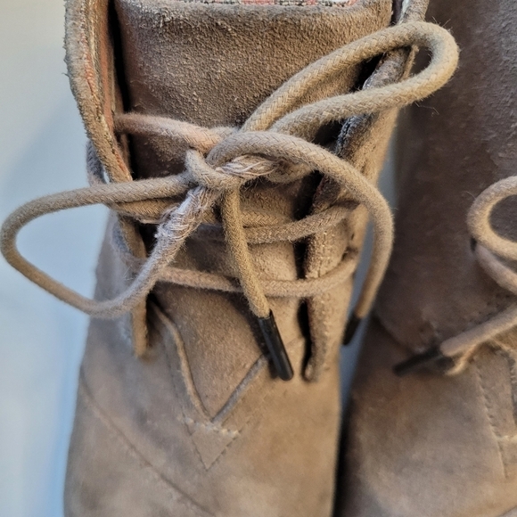TOMS Taupe Desert Suede Wedge Ankle Boot - Picture 9 of 10